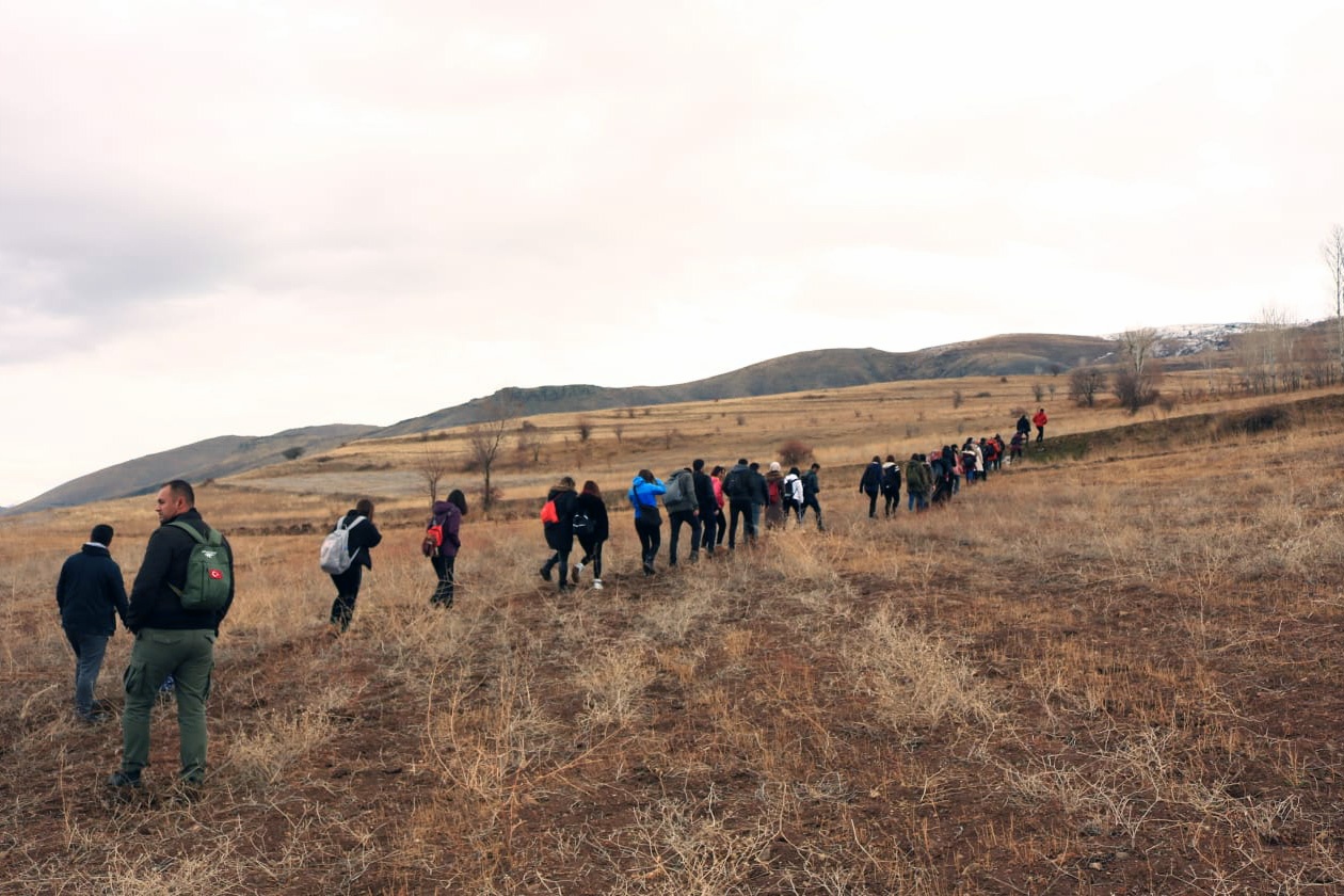 Gümüşhaneli dağcılardan Bayburt’ta doğa ve kültür dolu yürüyüş 4