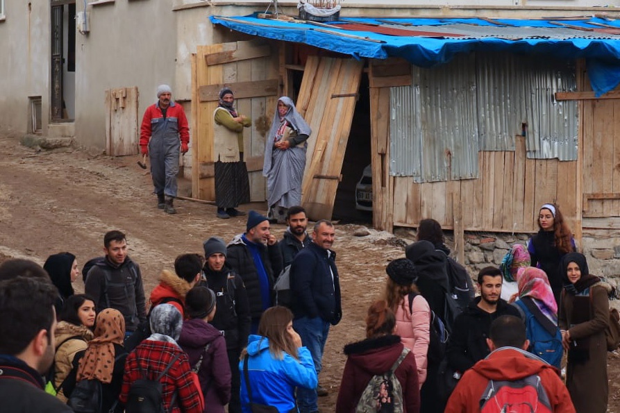 Gümüşhaneli dağcılardan Bayburt’ta doğa ve kültür dolu yürüyüş 3