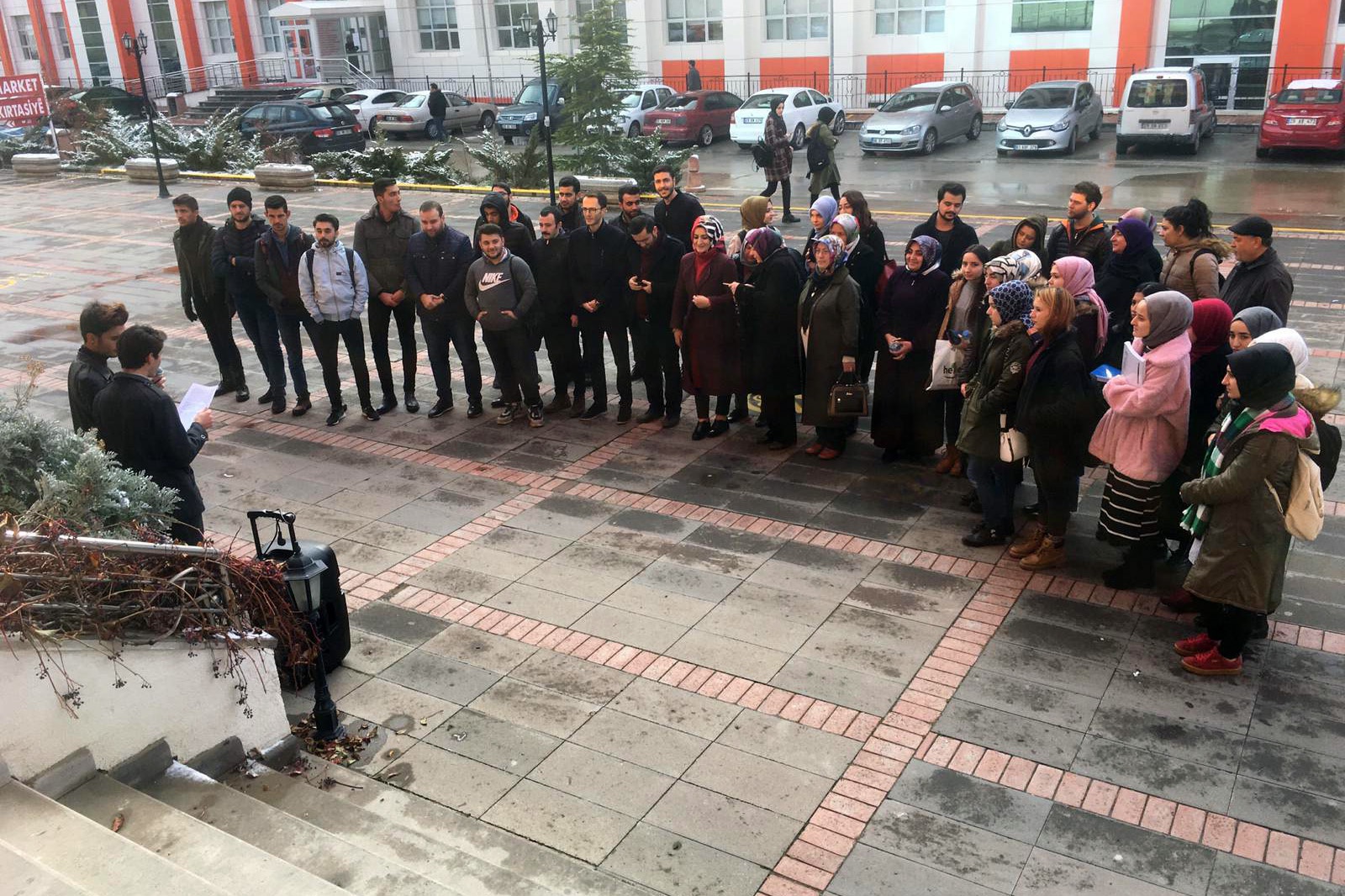 ÜNİ-AK 5 Aralık’ı unutmadı 1