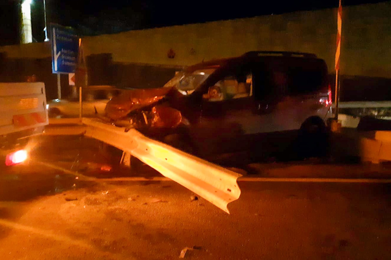 Kürtün kavşağında kaza: 1 yaralı 4