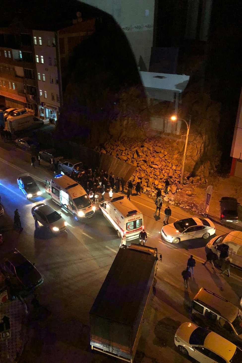 Gümüşhane’de trafik kazası: 1 ağır yaralı 2