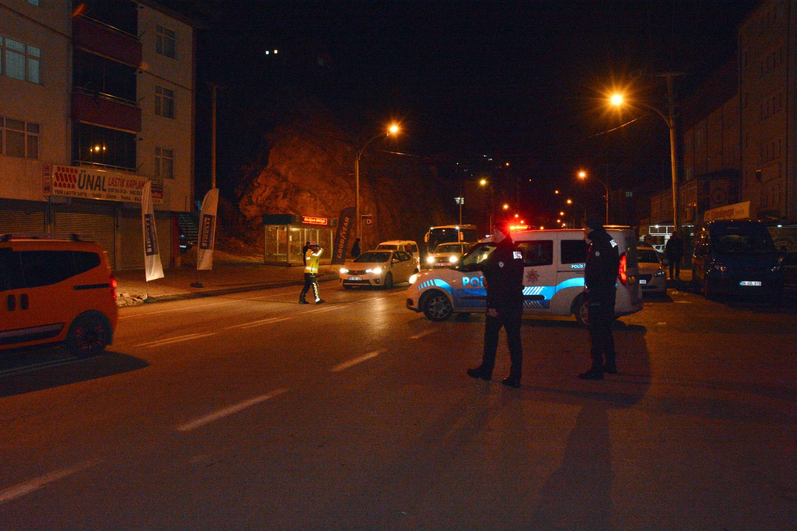 Gümüşhane’de trafik kazası: 1 ağır yaralı 7