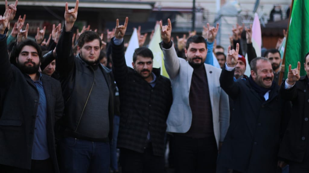 Ülkü Ocakları: Yaşasın tam bağımsız Doğu Türkistan 7