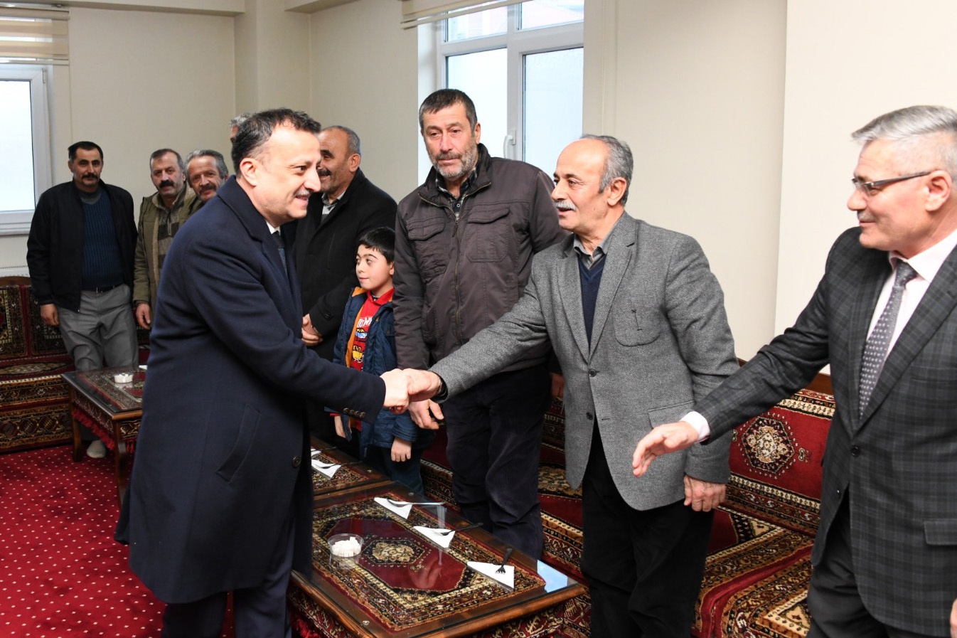 Özcan mahallesi sakinleri asfalt istedi 1