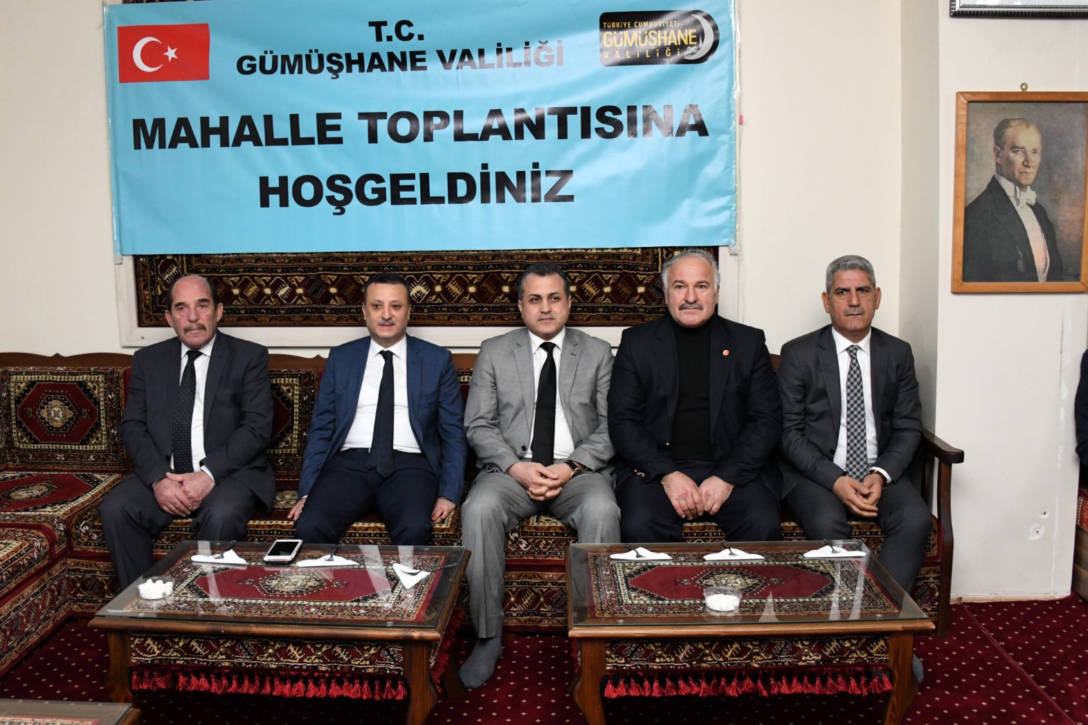 Özcan mahallesi sakinleri asfalt istedi 6