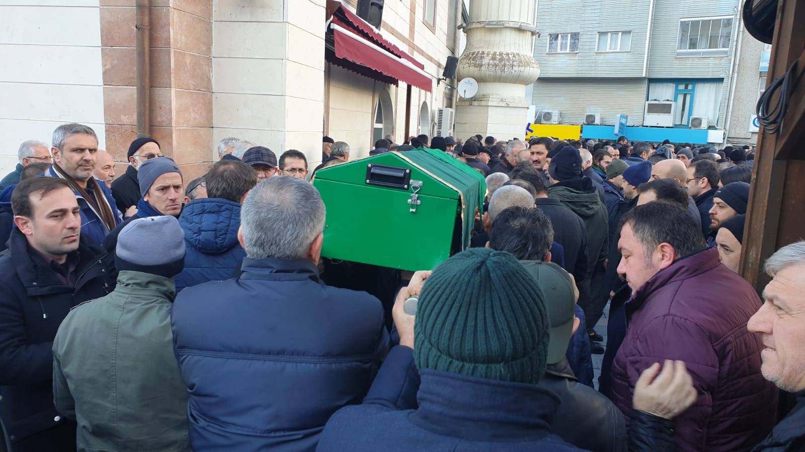 Pehlivan son yolculuğuna uğurlandı 7