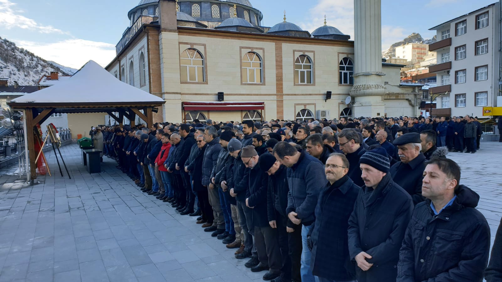 Pehlivan son yolculuğuna uğurlandı 2