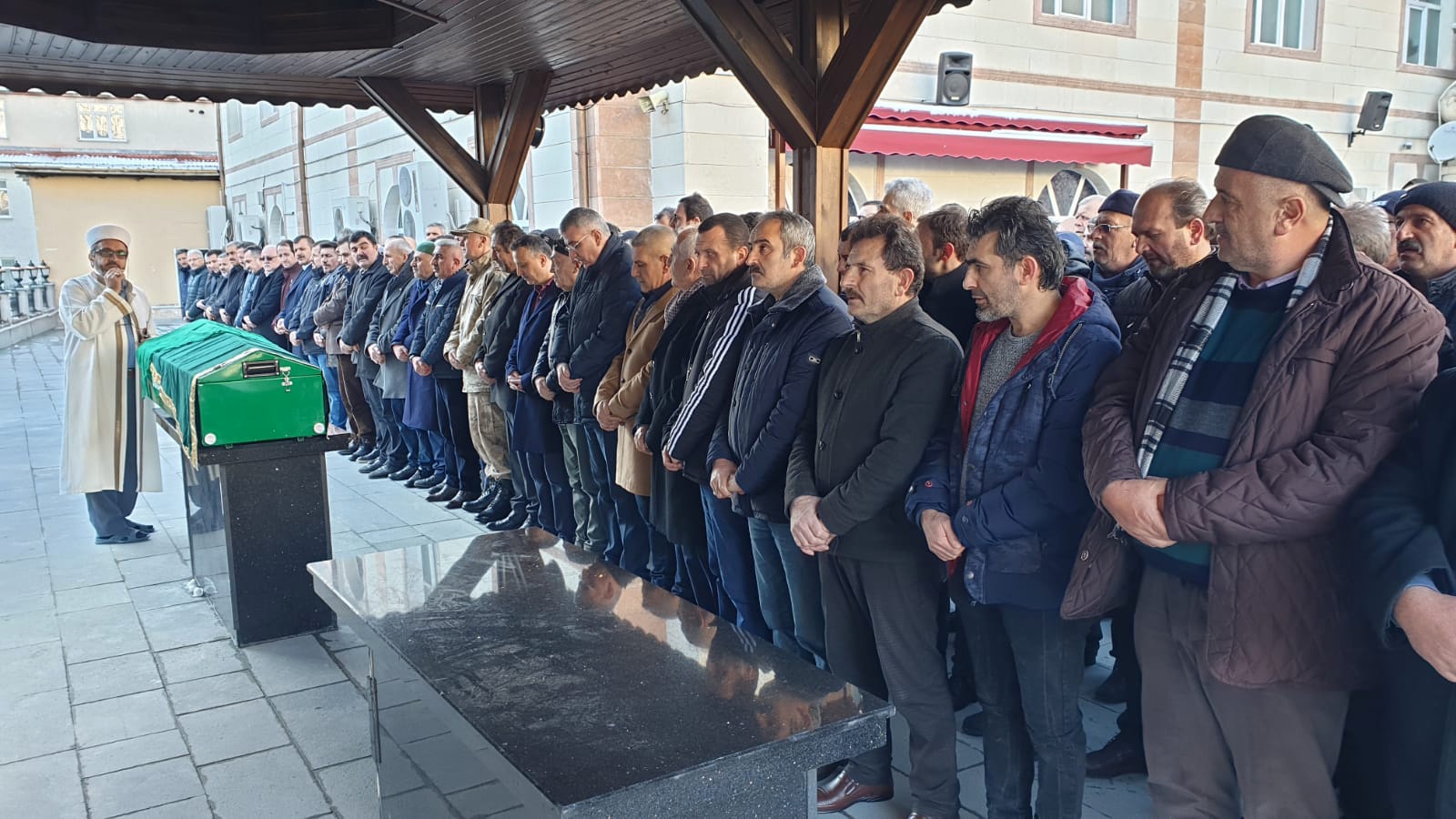 Pehlivan son yolculuğuna uğurlandı 6