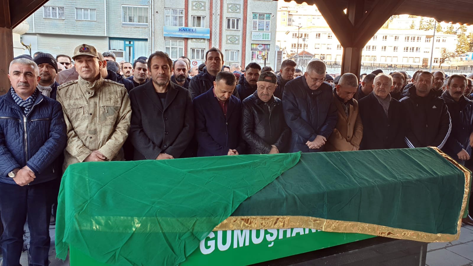 Pehlivan son yolculuğuna uğurlandı 9