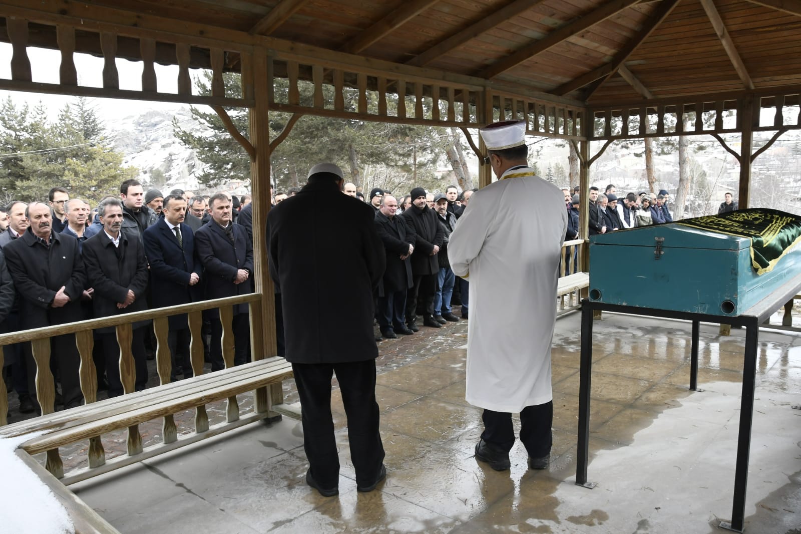 Uçan son yolculuğuna uğurlandı 6