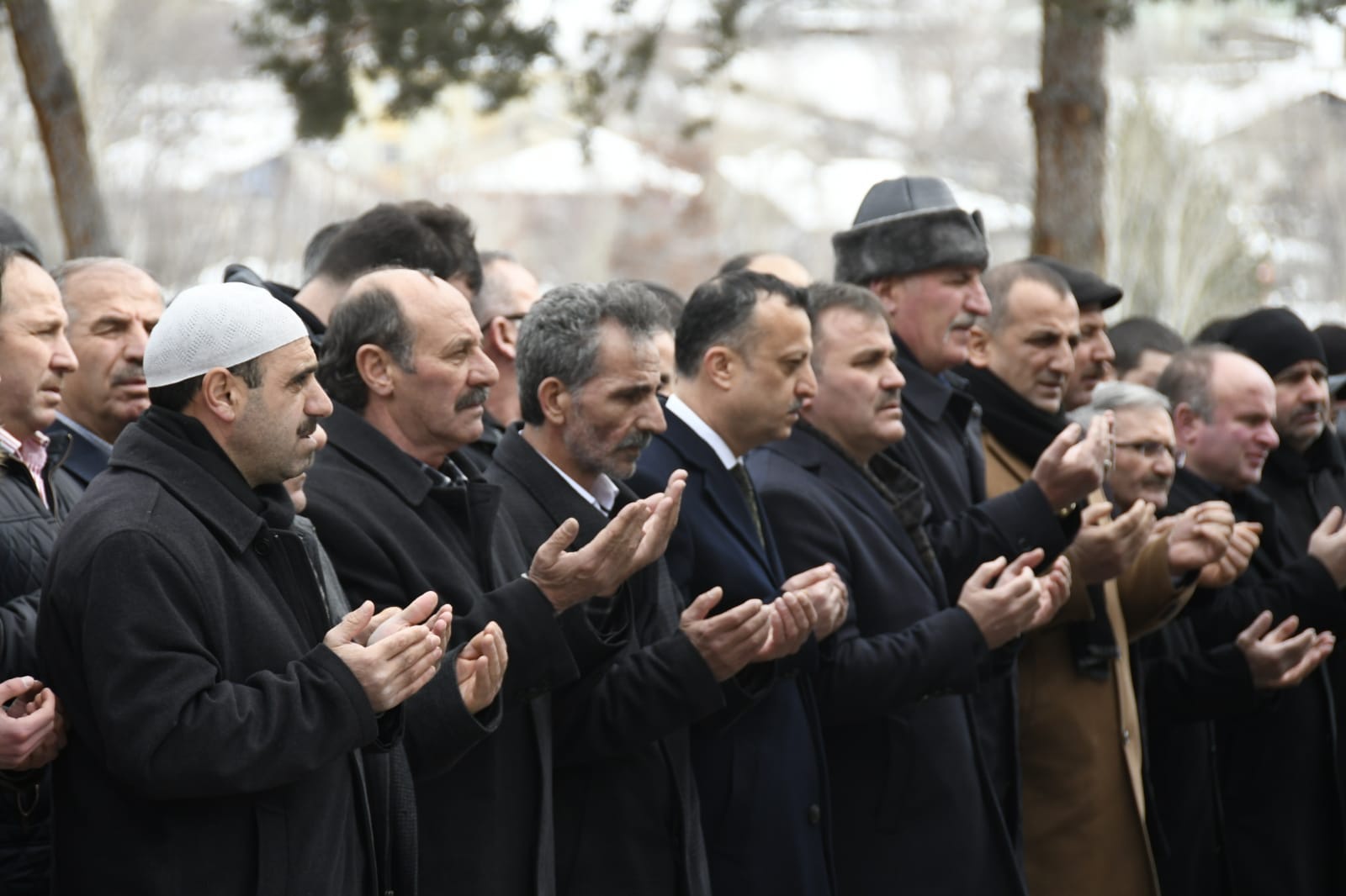 Uçan son yolculuğuna uğurlandı 1