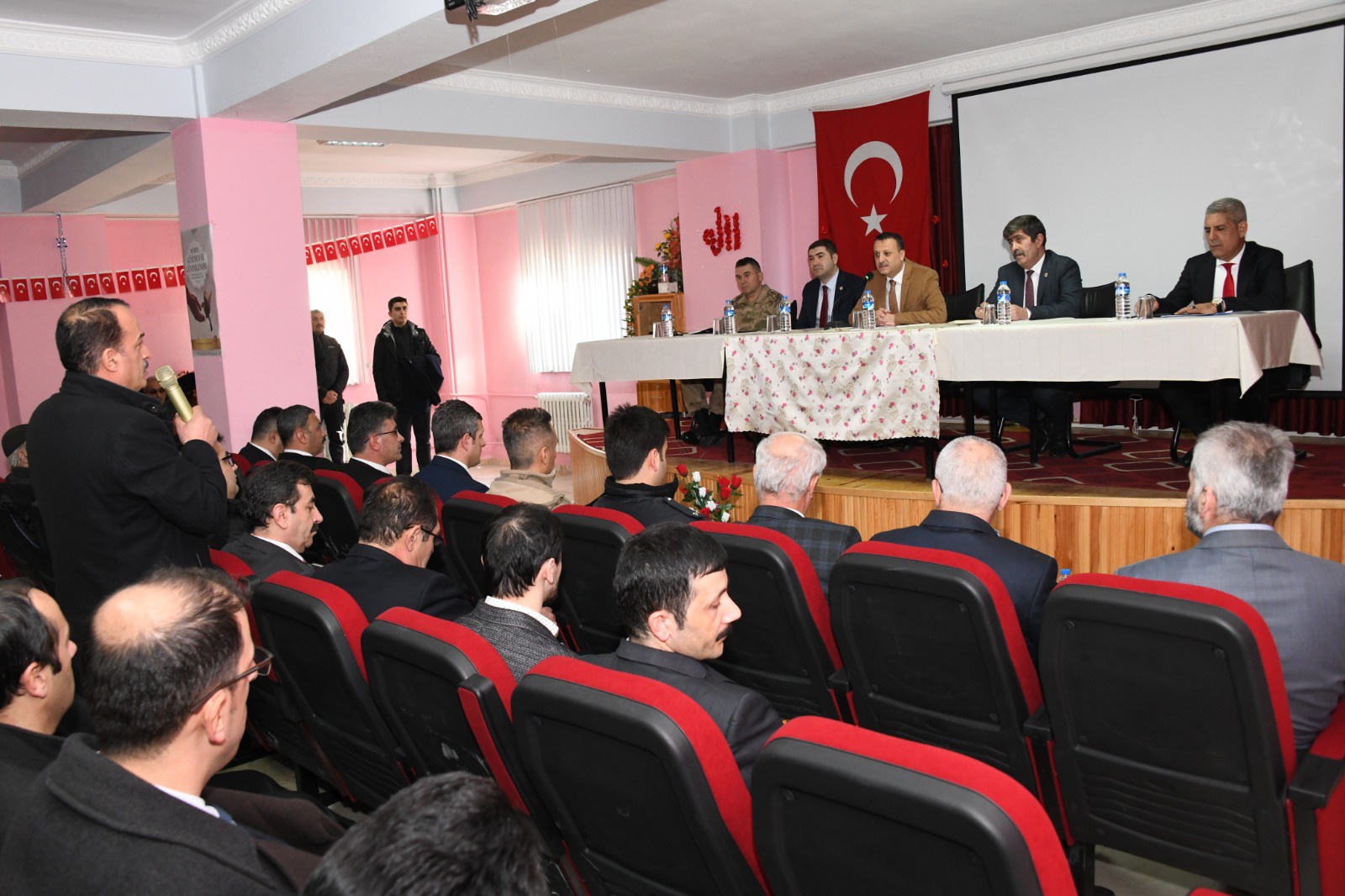 Torul’da devlet vatandaşıyla buluştu 1