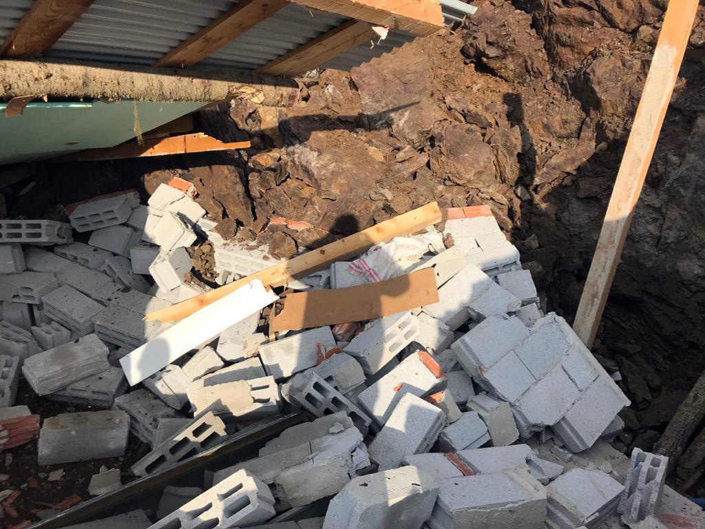 Genç çiftçinin 15 koyunu telef oldu, 60 koyunu kayboldu 1