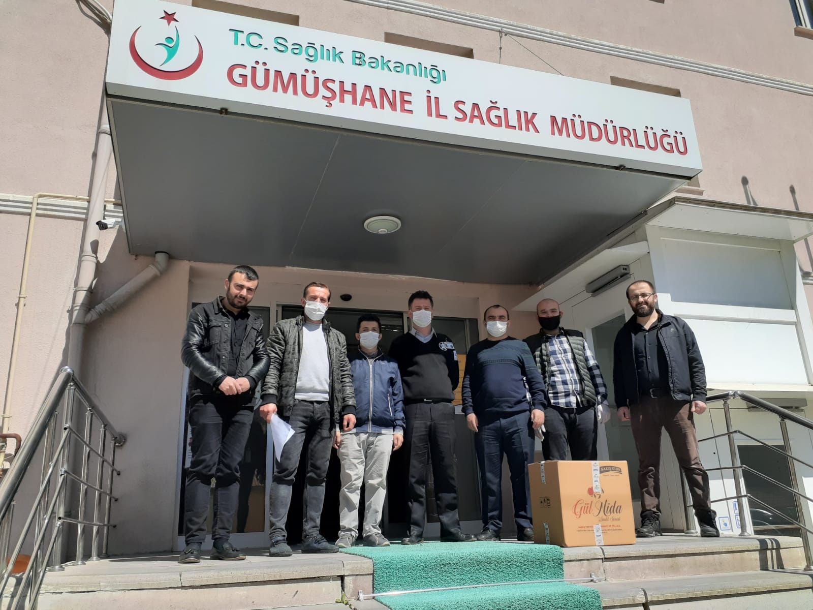 Semerkand Vakfı sağlık çalışanlarını Berat Kandilinde de unutmadı 2