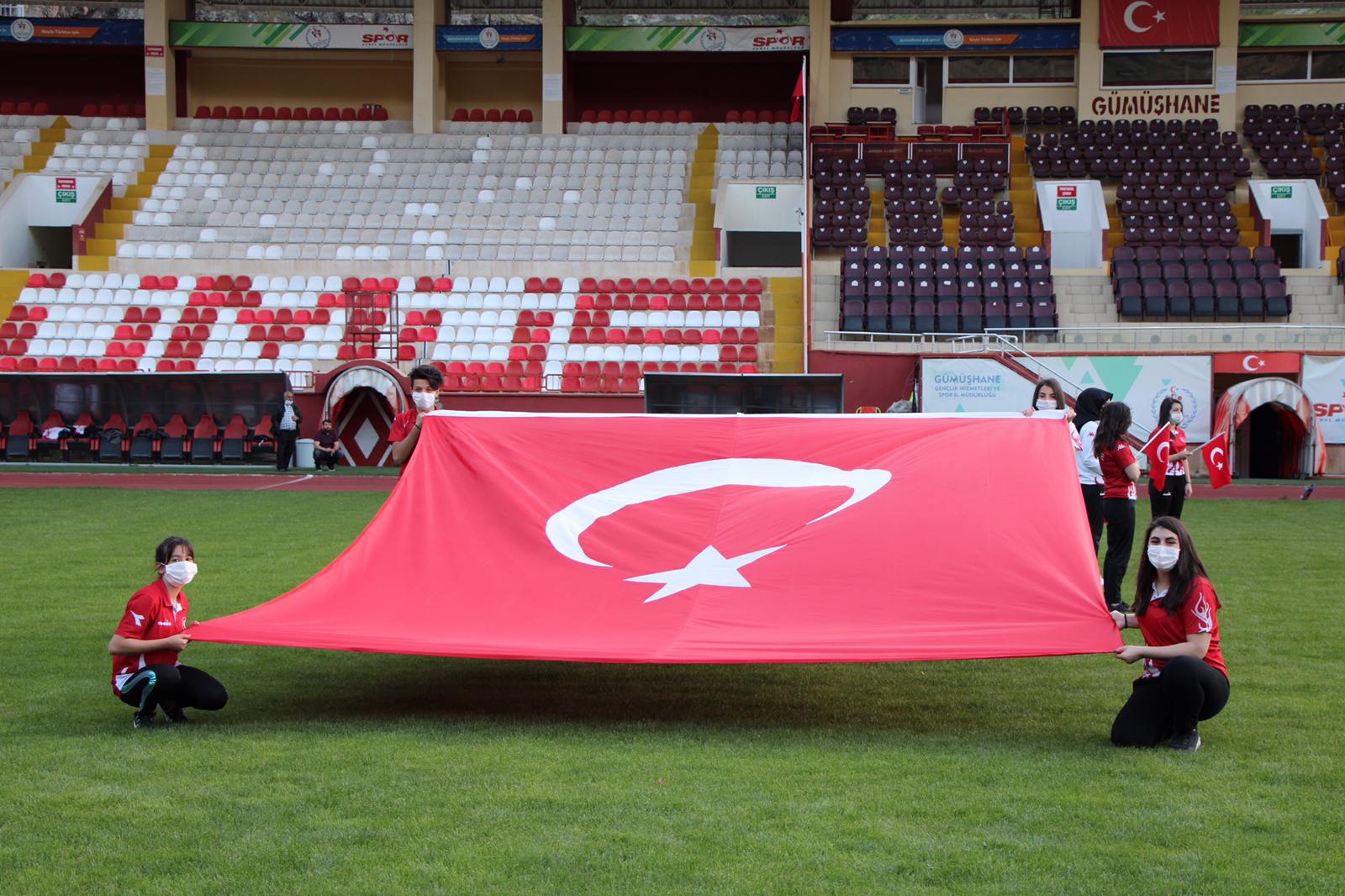 Gümüşhane 19.19’da tek yürek oldu 16