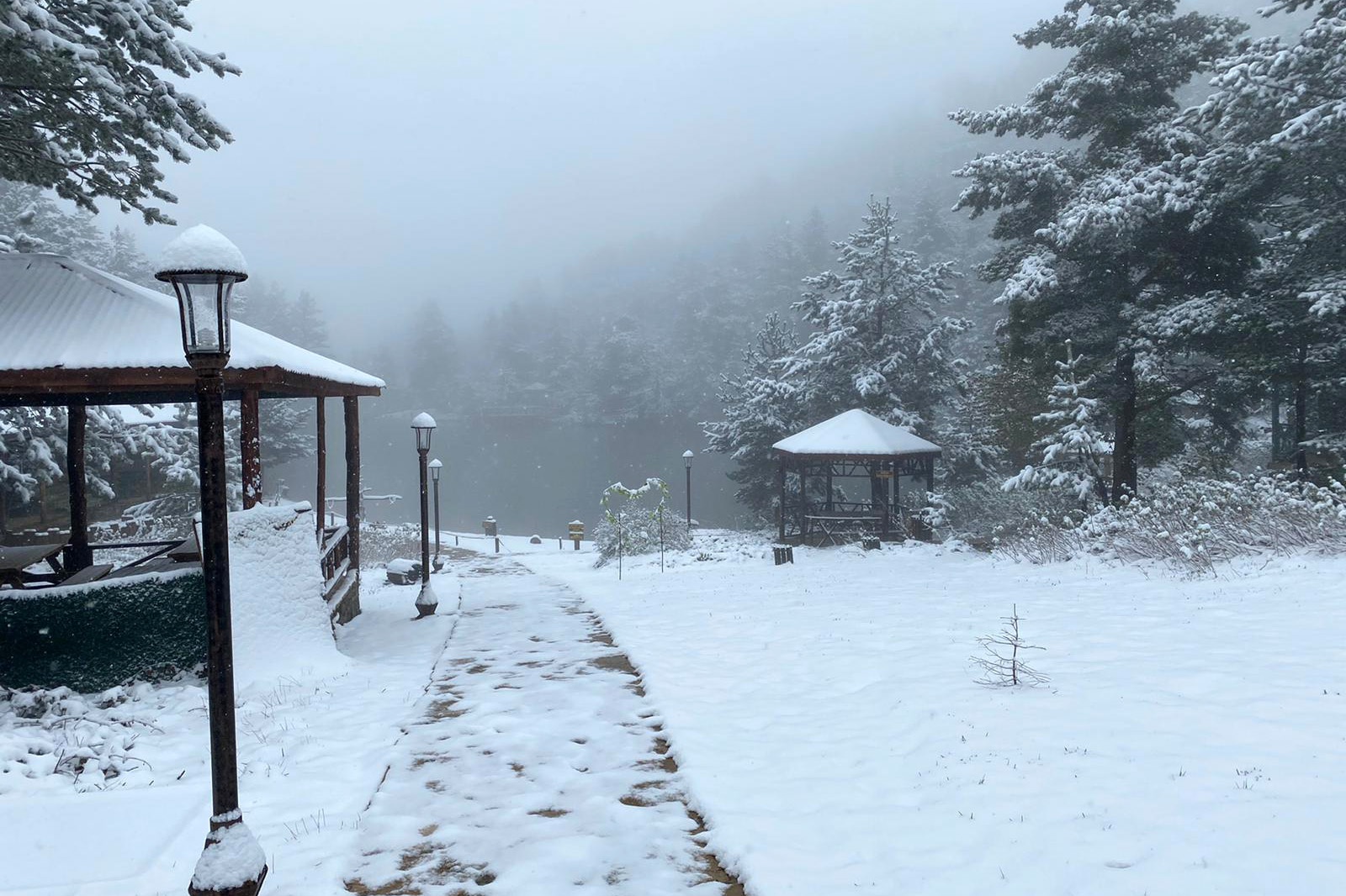 Gümüşhane’nin yüksek kesimlerine 23 Mayıs'ta kar sürprizi  9