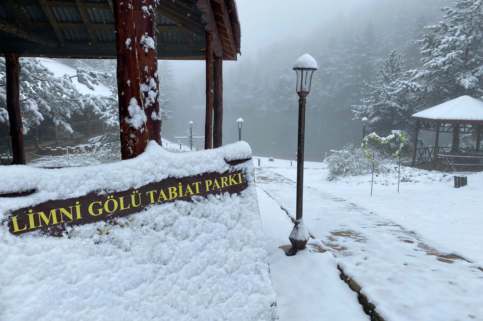 Gümüşhane’nin yüksek kesimlerine 23 Mayıs'ta kar sürprizi  16