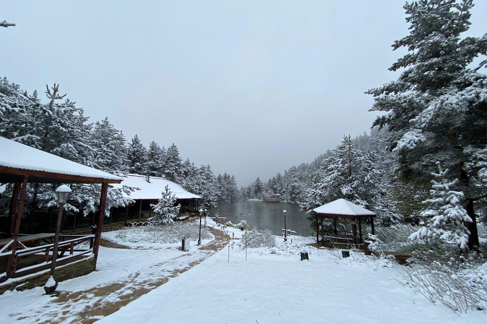 Gümüşhane’nin yüksek kesimlerine 23 Mayıs'ta kar sürprizi  11