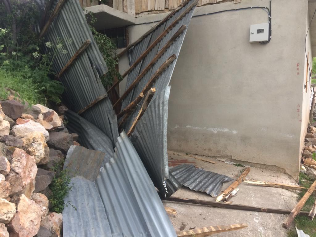 Gümüşhane’de fırtına etkili oldu 8