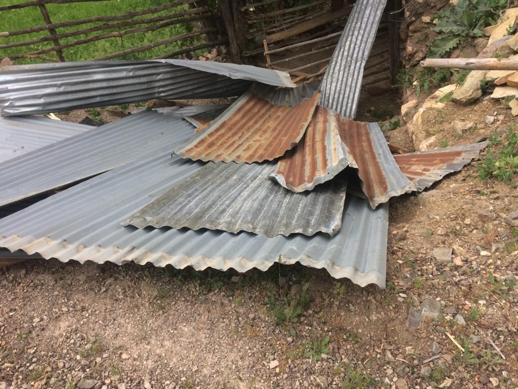 Gümüşhane’de fırtına etkili oldu 7