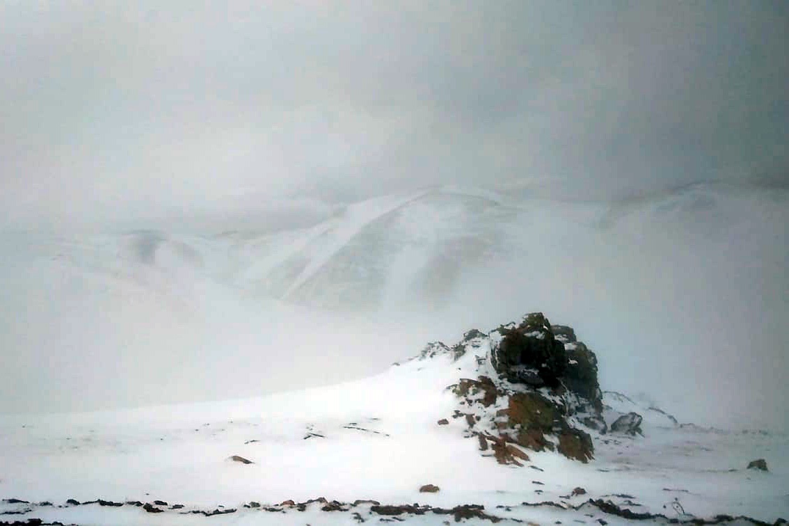 Yaylada mahsur kalan vatandaşların imdadına Özel İdare ekipleri yetişti 6