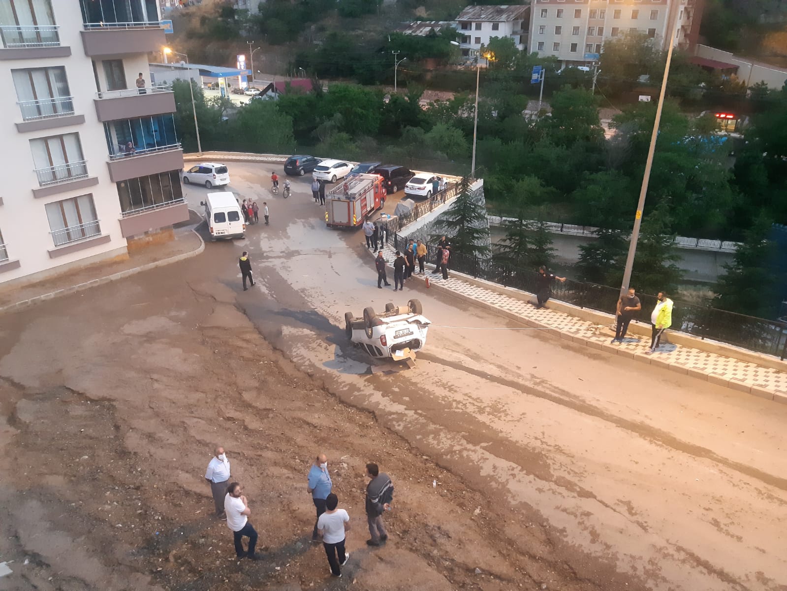 El frenini çekmeyi unutunca... 14