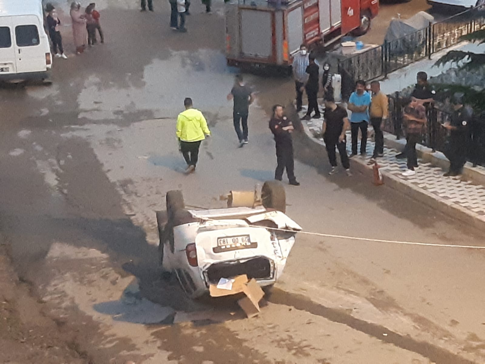 El frenini çekmeyi unutunca... 13