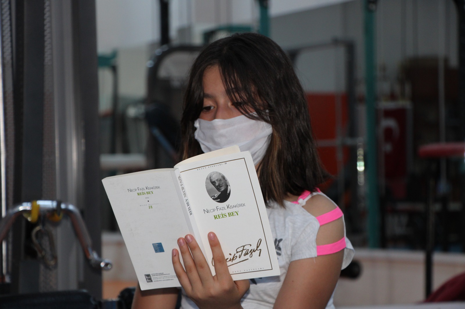 Gümüşhane’de sporcular her antrenmandan önce kitap okuyor 1