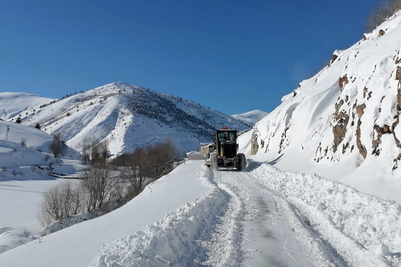Gümüşhane’de kapalı köy yollarının tamamı açıldı 5