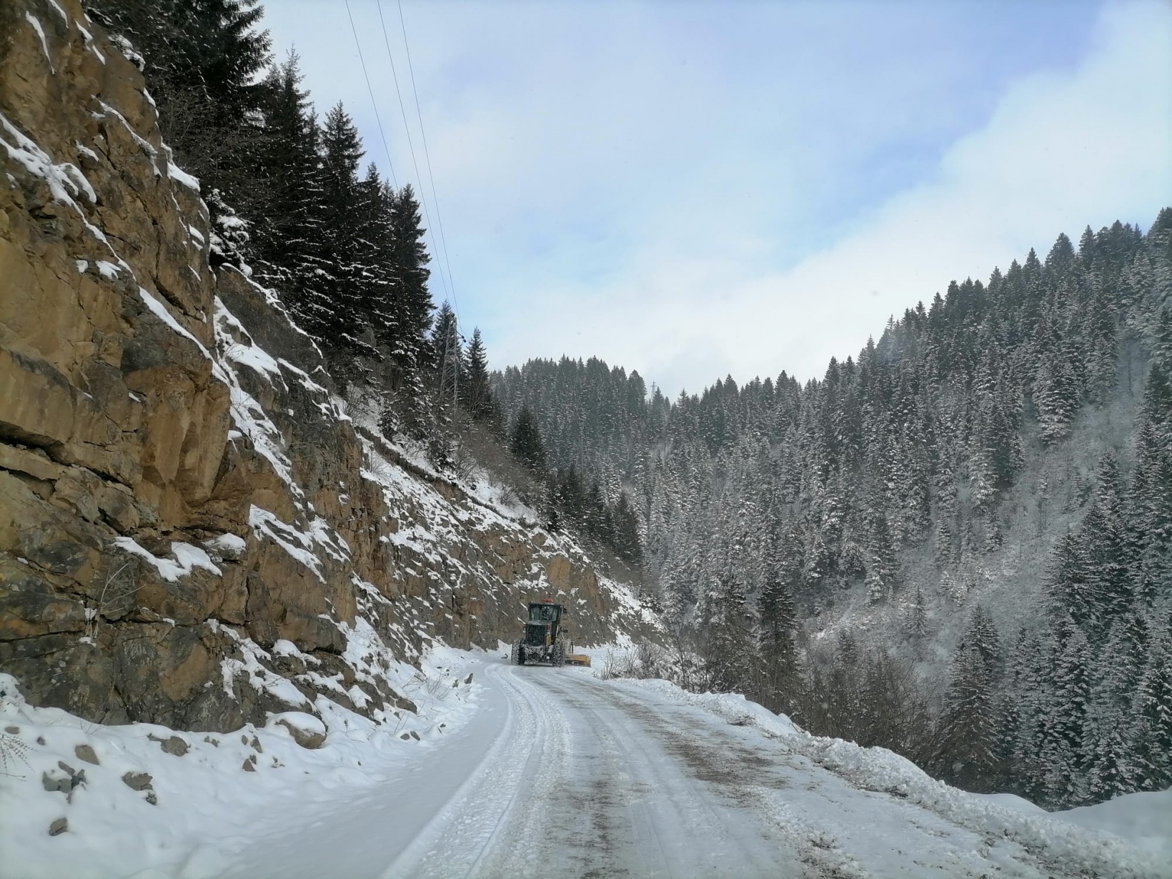 Gümüşhane’de kapalı köy yollarının tamamı açıldı 7