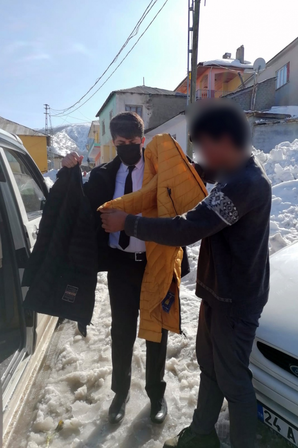 Ülkü Ocaklarından 210 çocuğa bot ve mont 7