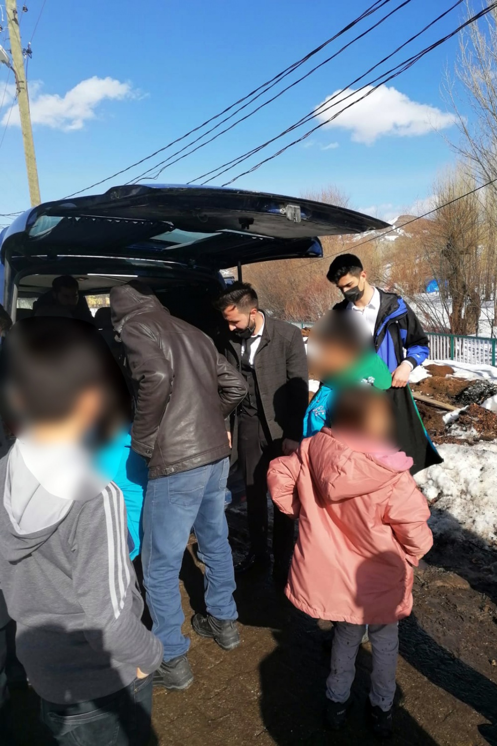 Ülkü Ocaklarından 210 çocuğa bot ve mont 3