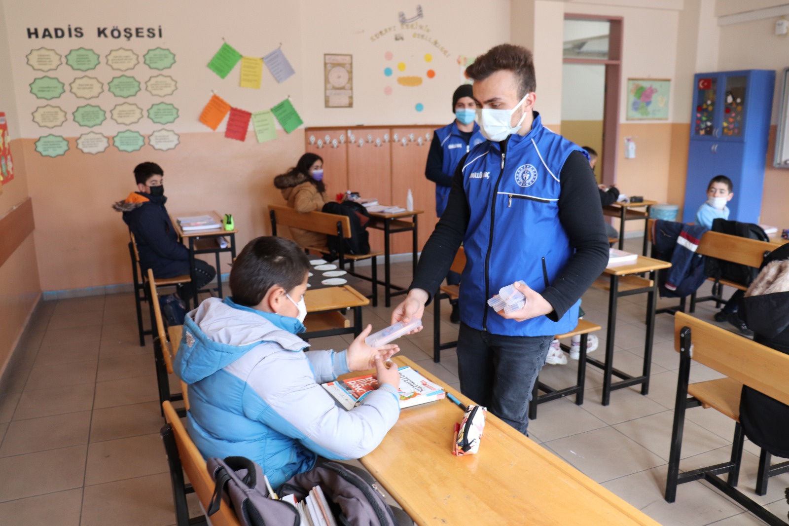 Gençlik Merkezi minik yürekler için köy okullarında 4