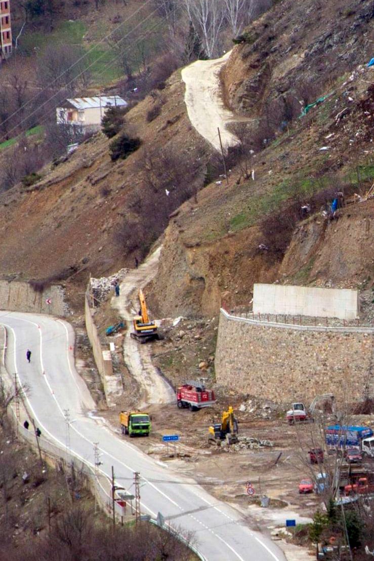 Kürtün’de trafik kazası: 1 yaralı 6