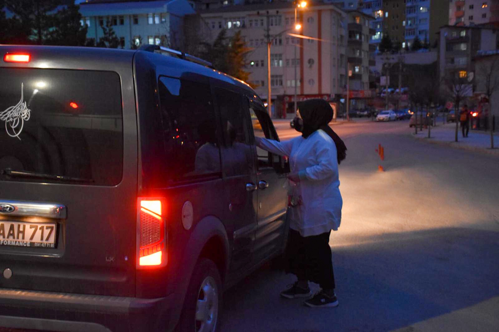 'İftara 5 kala AK Gençlik yanında' 1