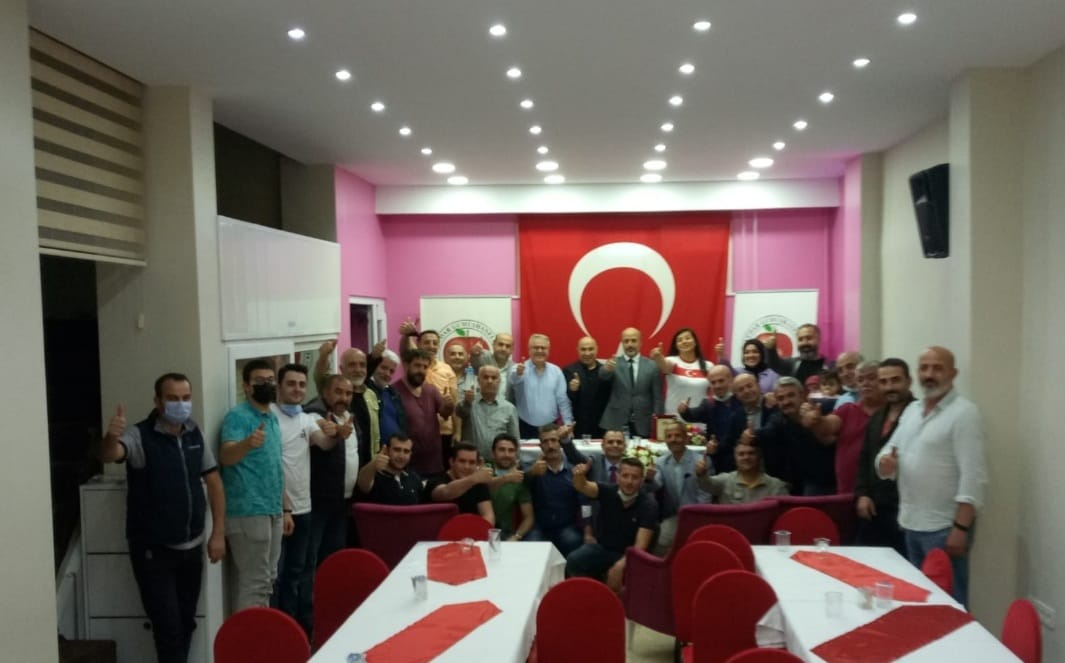 Üsküdar Gümüşhaneliler Derneğinden Mihriban Korkmaz’a Plaket 1