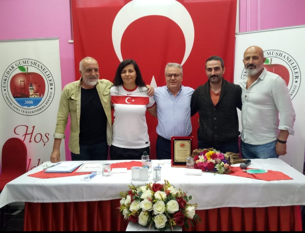 Üsküdar Gümüşhaneliler Derneğinden Mihriban Korkmaz’a Plaket 10