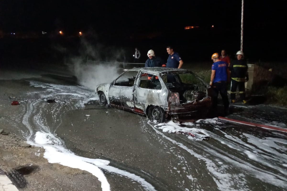 Gümüşhane’de otomobil cayır cayır yandı 2