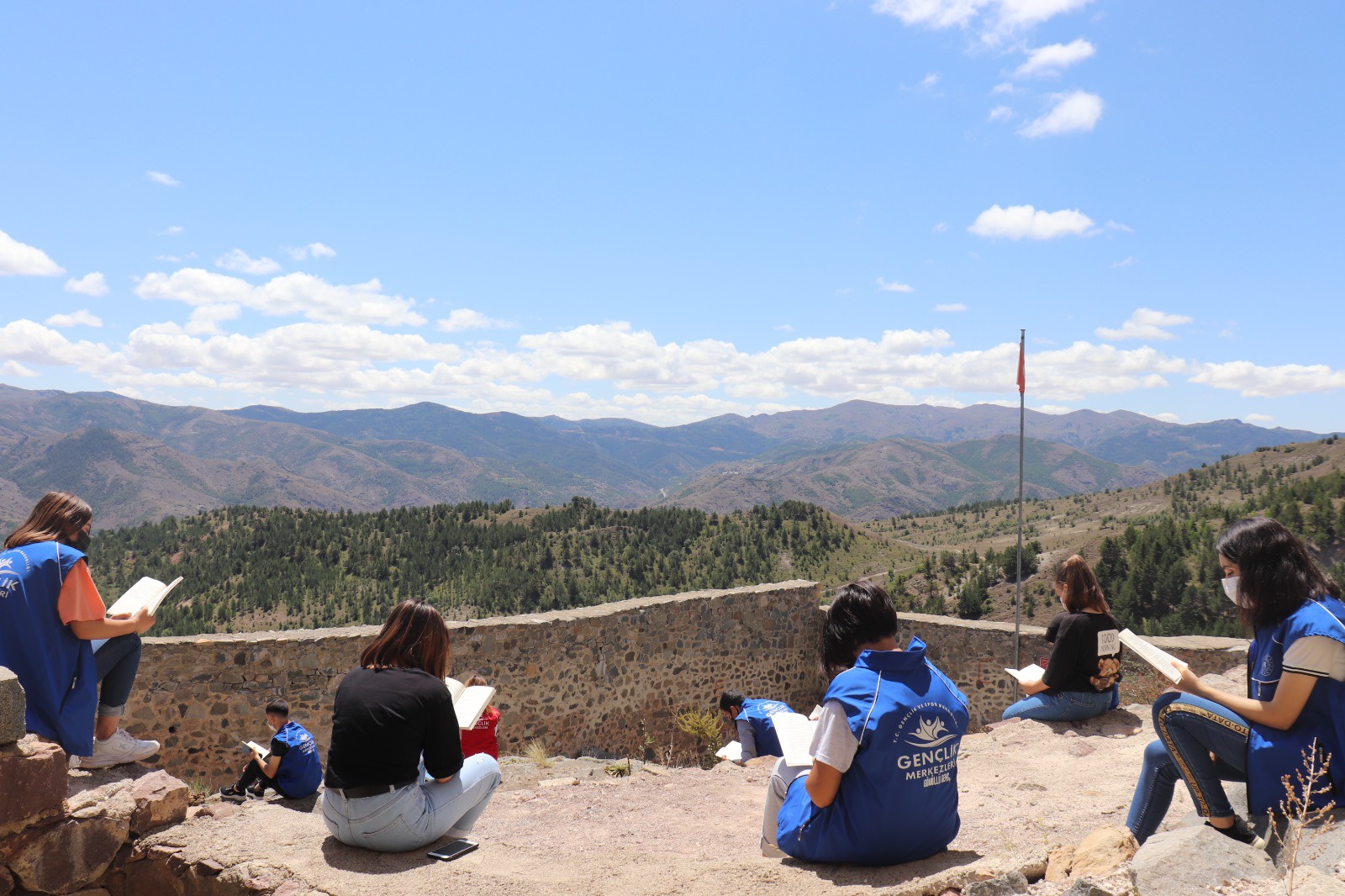 Gençler Kov Kalesinde tarih yolculuğuna çıktı 1