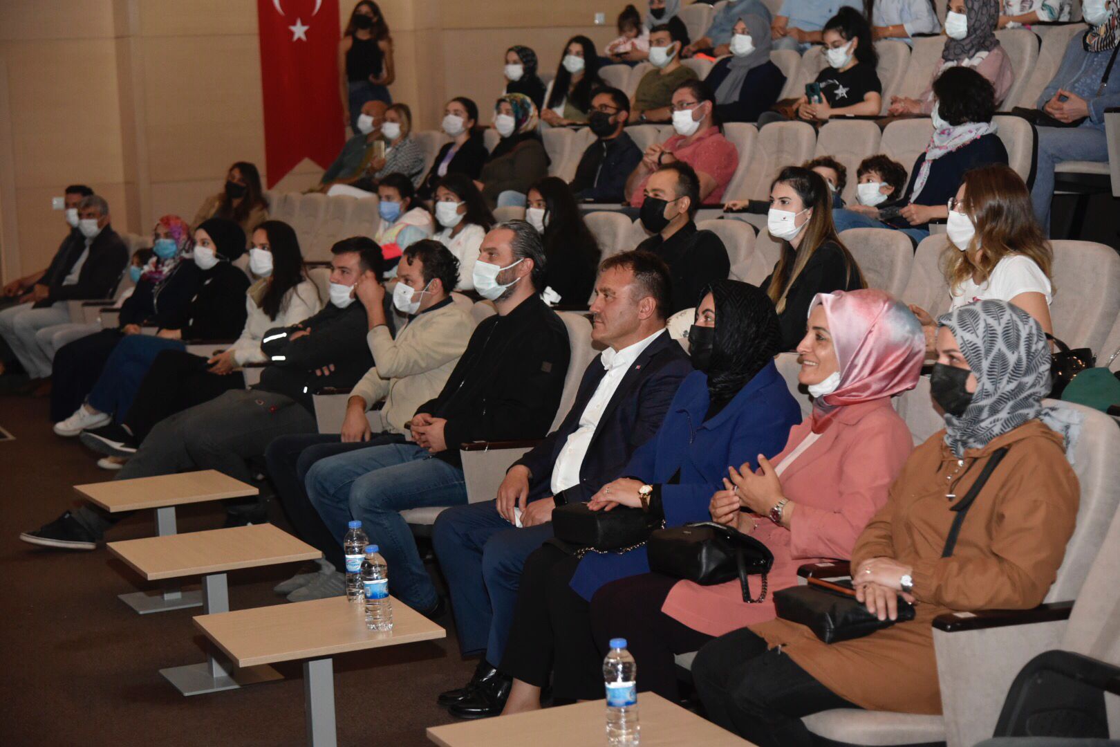 Hey Gidi Günler sahnelendi 3