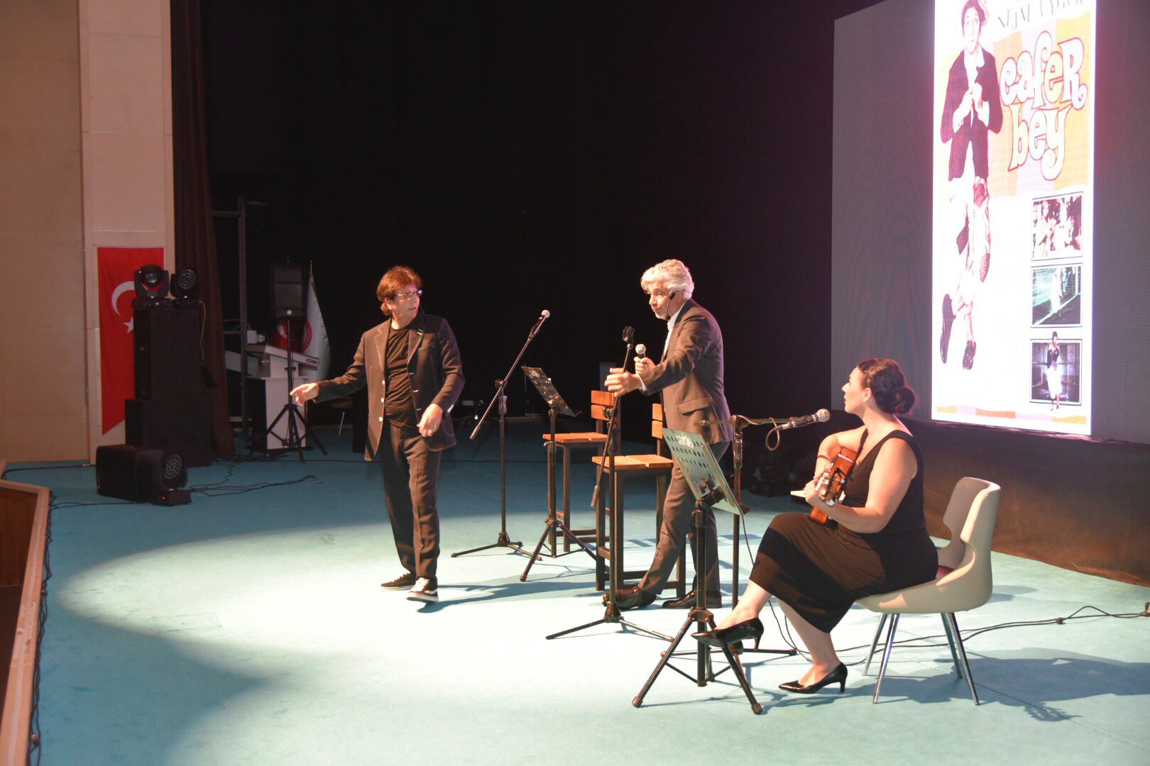 Hey Gidi Günler sahnelendi 12