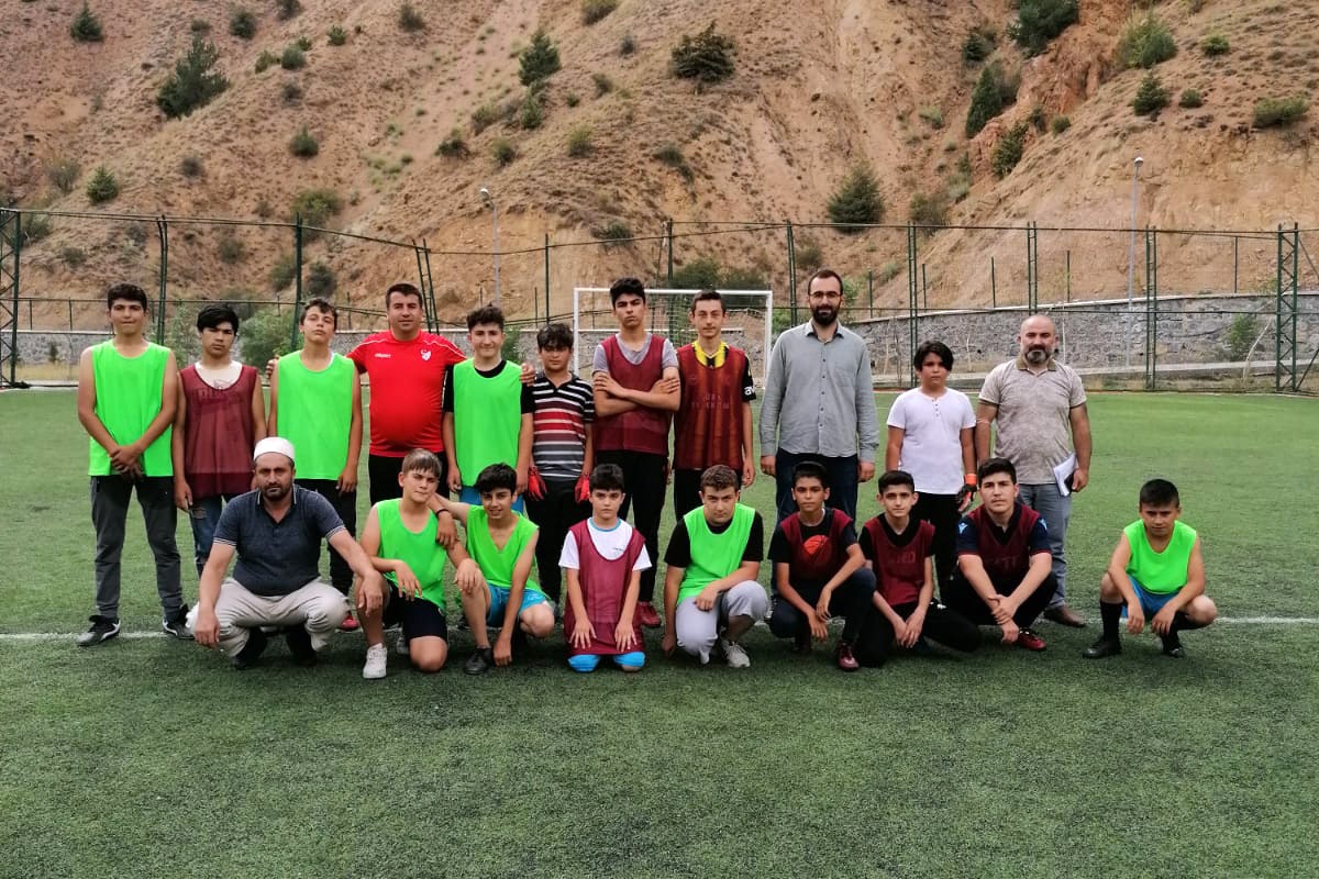 Önce Kur'an Kursuna sonra halı sahaya gittiler 2