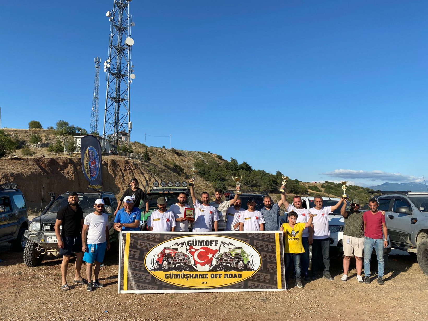 Kupa avcılarından 4 kupa birden  6