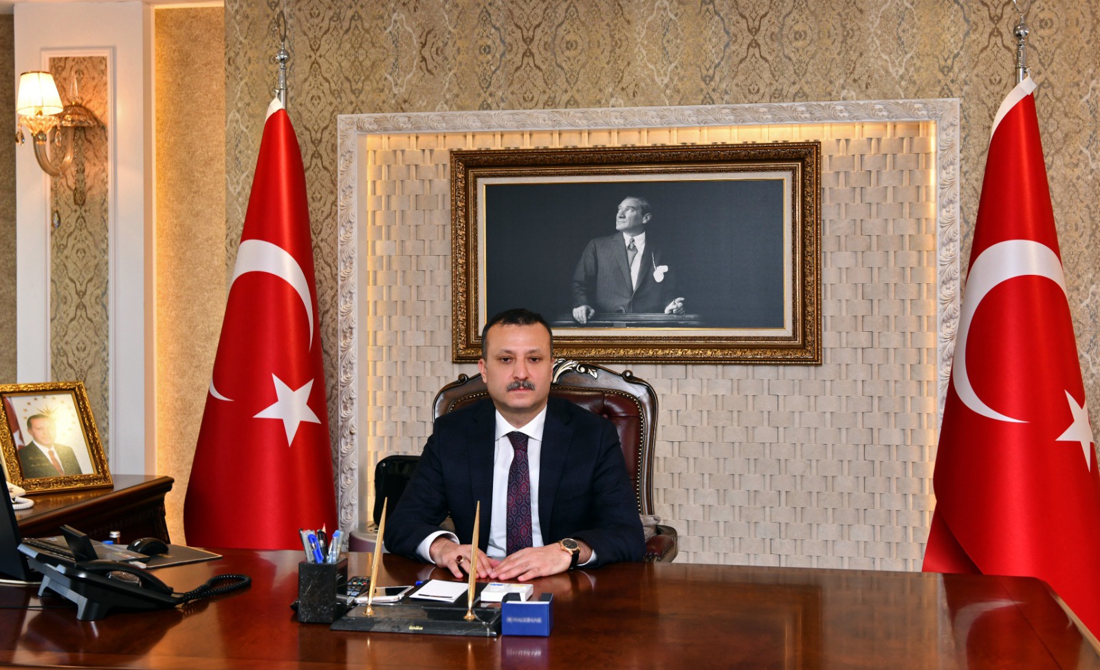 142 yıllık tarihi Sarı Mektep’te restorasyon çalışmaları başladı 2