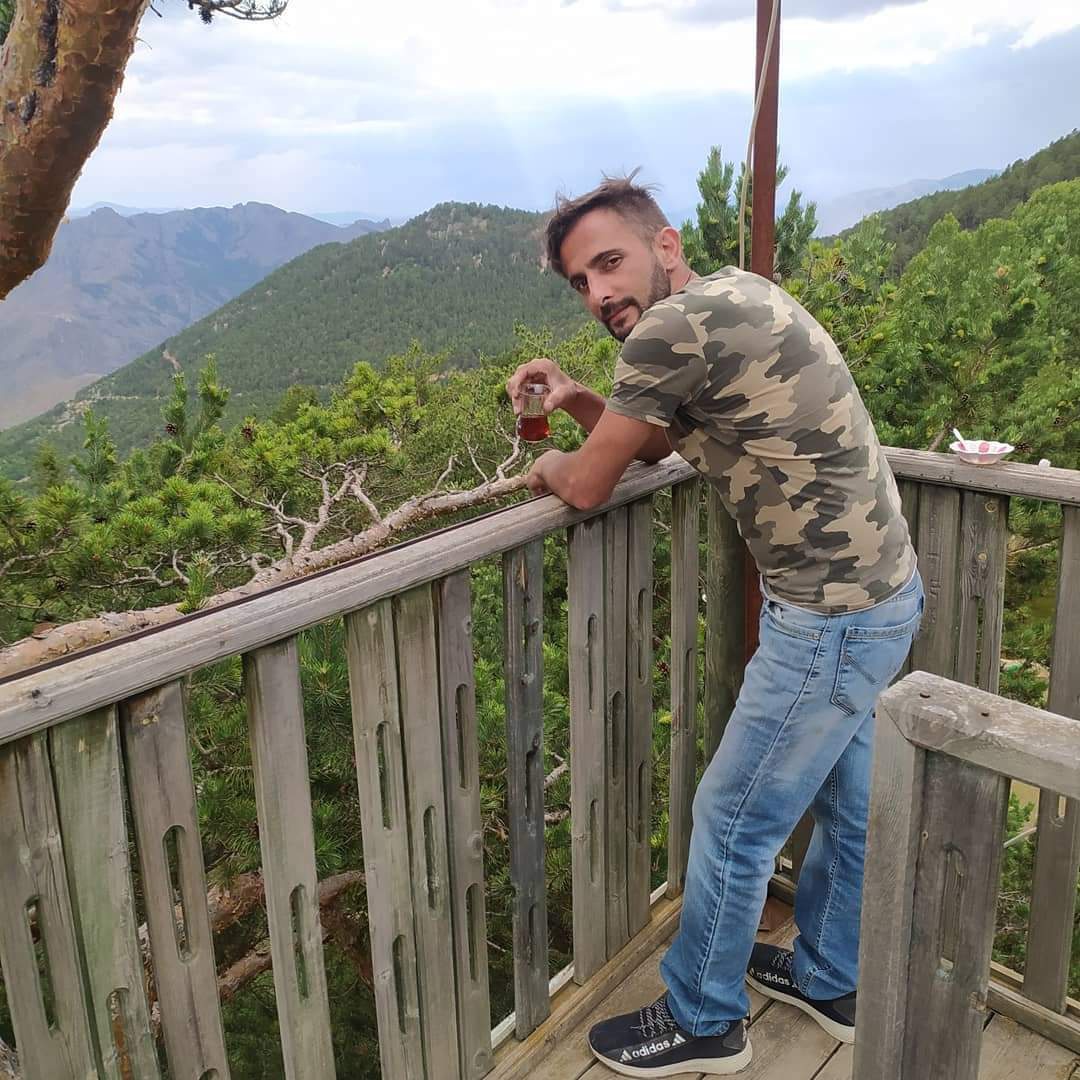 Otomobil ile kurye motoru çarpıştı: 1 ölü 5