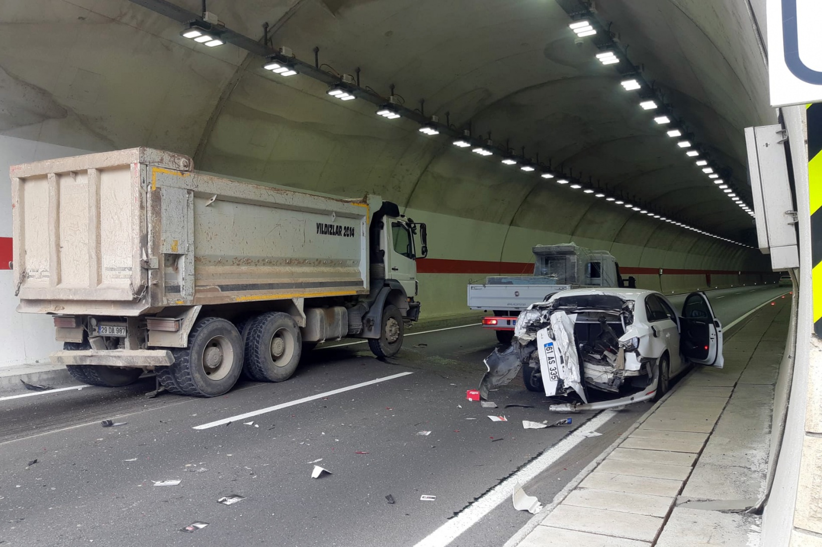 Gümüşhane’de trafik kazası: 2 yaralı 4