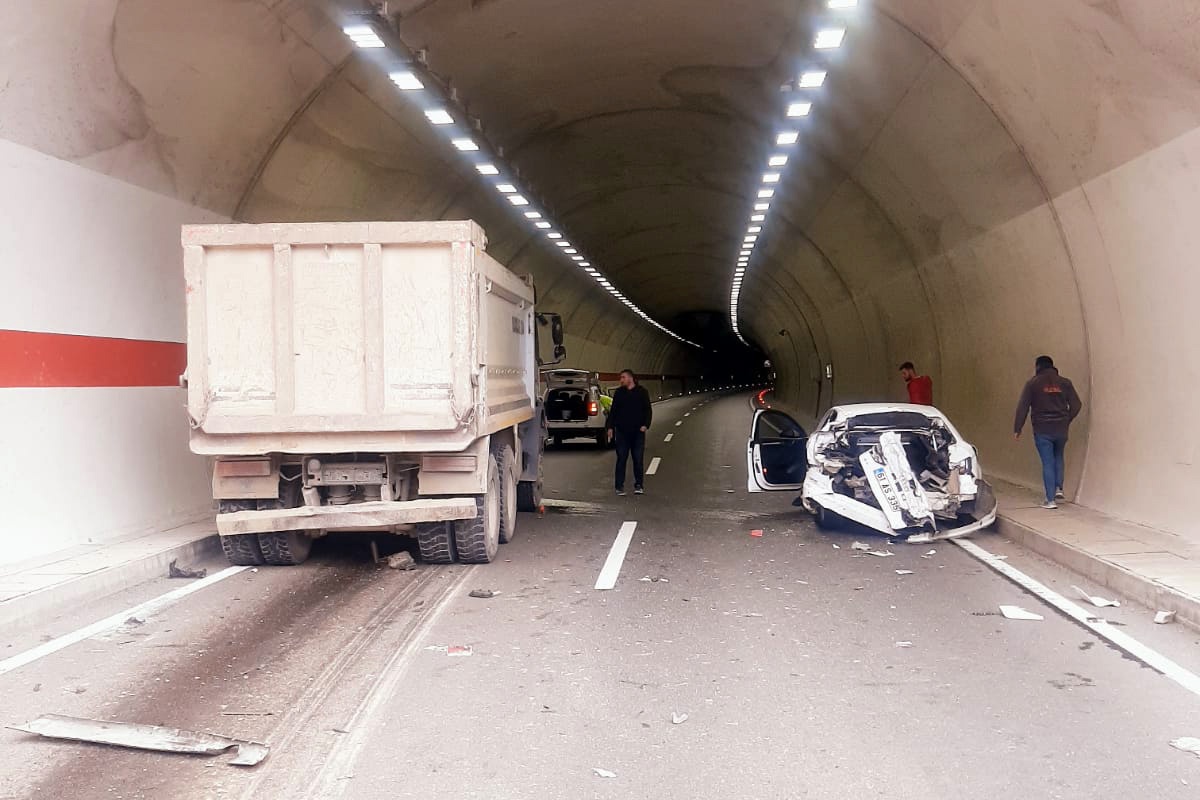 Gümüşhane’de trafik kazası: 2 yaralı 1
