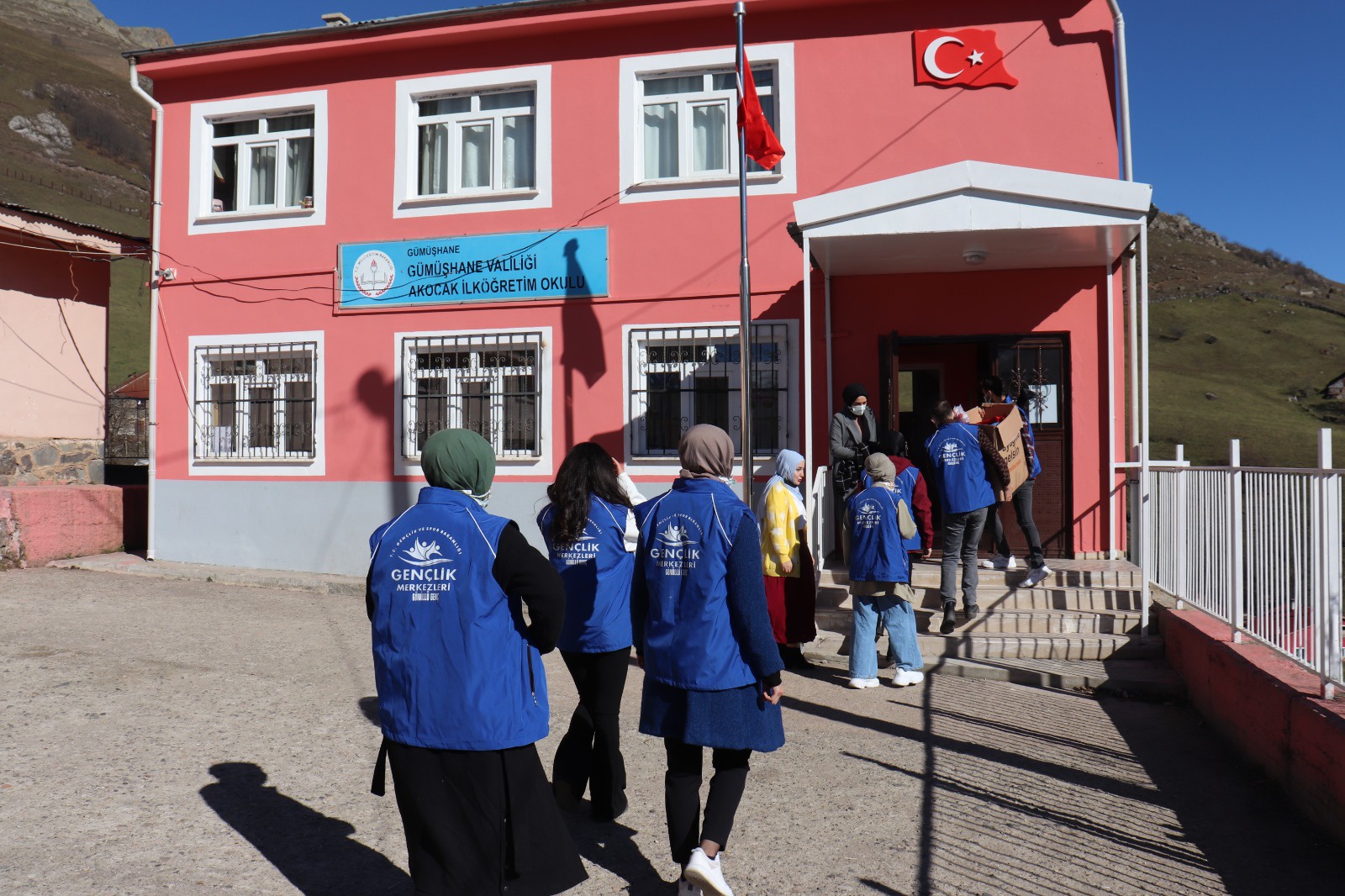 Gençlik Merkezi Akocak köy okulunda 20