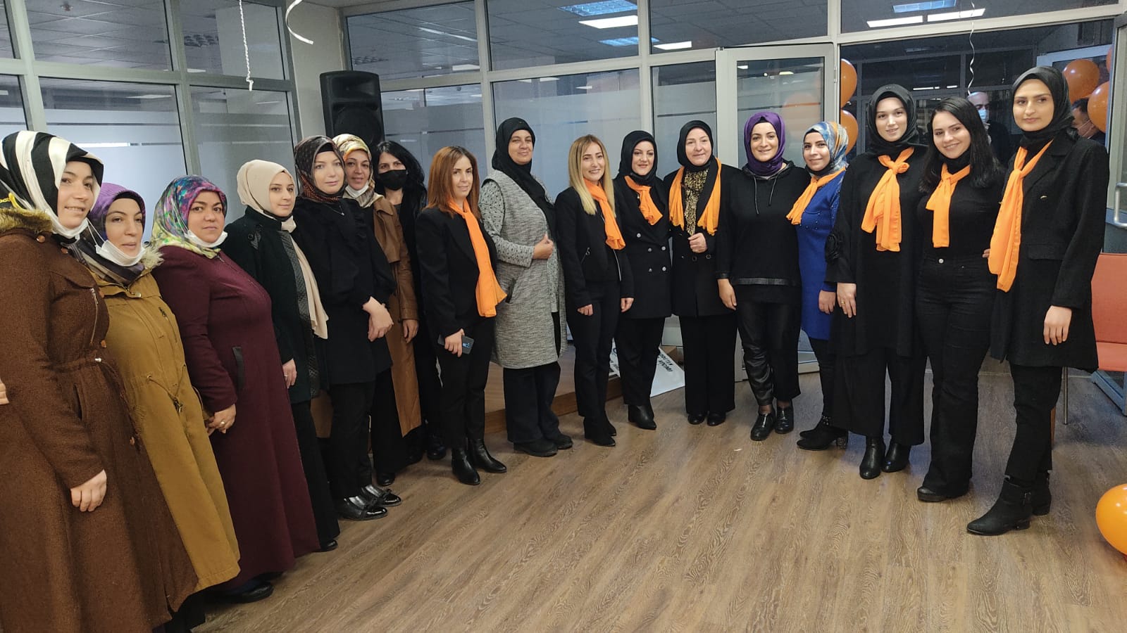 Sağlık-Sen Kadın Kolları Kadına Şiddete dikkat çekti 9