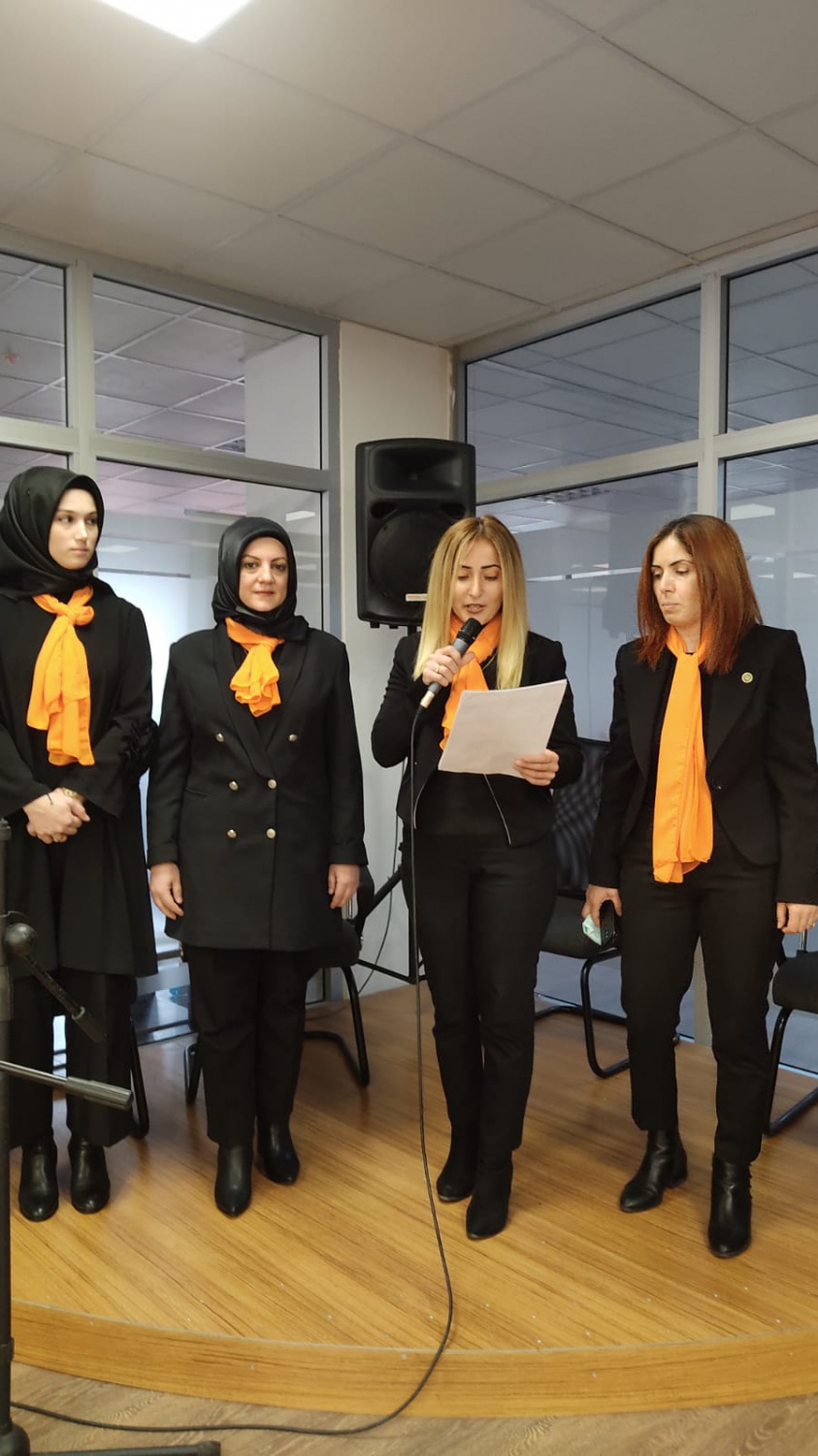 Sağlık-Sen Kadın Kolları Kadına Şiddete dikkat çekti 1